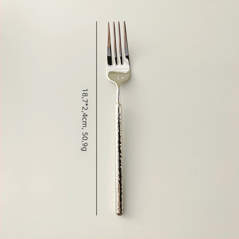 Set posuđa od 304 nehrđajućeg čelika: nož za steak, vilica i žlica s drškom u teksturi udubljenog kruga dijamantnog uzorka, ogledni završetak, minimalistički moderni stil