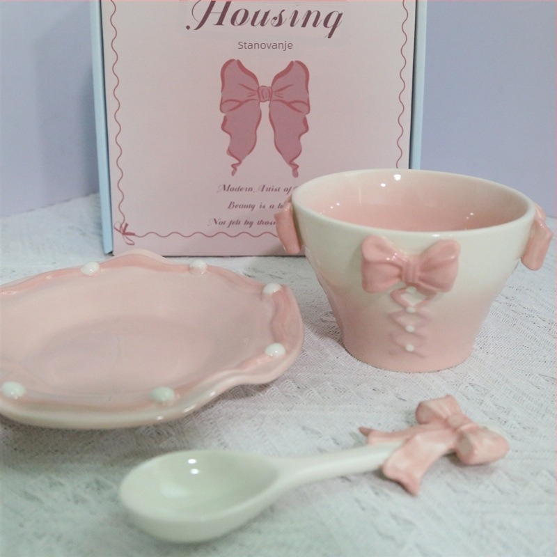 Porcelanski set posuđa - ručno izrađeno, sladak stil, svestrana upotreba, uključuje tanjure za jelo, desertne tanjure, tanjure za voće i doručak tanjur