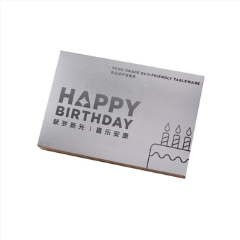 Jednokratni plastični set za rođendansku proslavu s okruglim tanjurima i priborom, 100 komada.