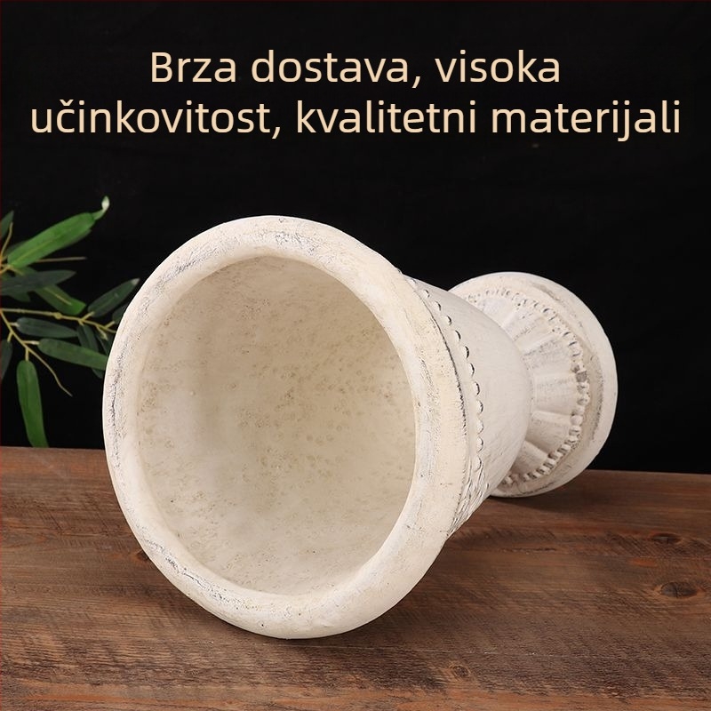Saksija od cementa, ručna izrada, vintage stil, stoji na podu, za kućno vrtlarenje