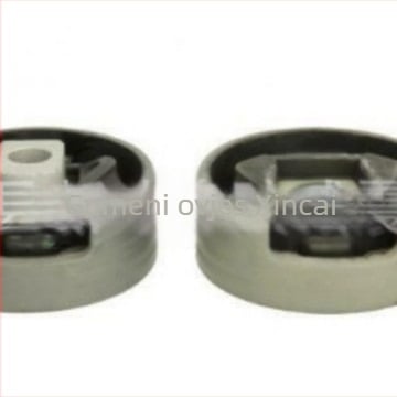 Gumeni držač motora od gume s metalnim držačem — Modeli: 5Q0198037, 5Q0199867C, 5Q0199868C; Materijal: guma + aluminijski spoj; Primjenjivi modeli: Golf, Touran, Passat A3, TT, Octavia, Leon; Marka: Qinghe County Xincai Rubber Shock Absorber Factory