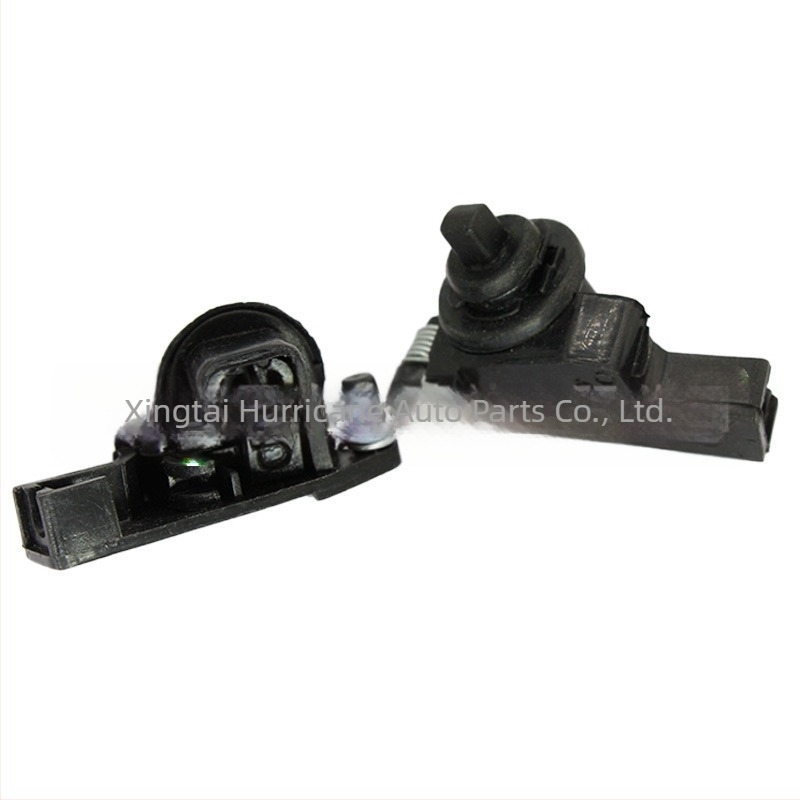 Prekidač zaključavanja poklopca spremnika goriva JF-3747 za Nissan Qashqai Tiida Xuanyi Bluebird Qijun