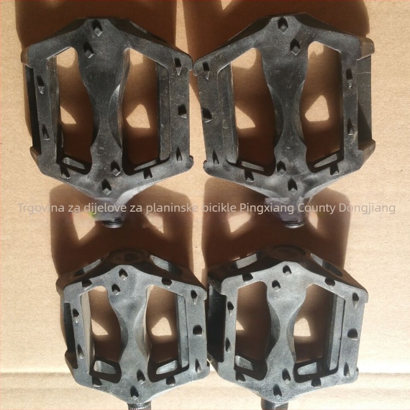 Plastični pedala za planinske bicikle i električne bicikle (Brend: Yadi; Model: 20-26; Materijal: plastika; Kompatibilnost: svi planinski bicikli; Prilagodljivo: Da)