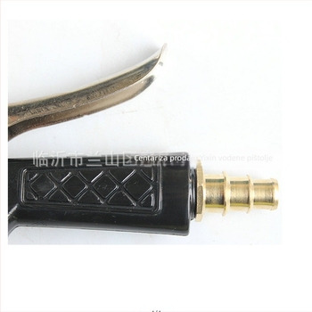 Visokotlašni pištolj za pranje automobila s kompletnim setom stezaljki za crijevo, mlaznicom i glavom u obliku pagode