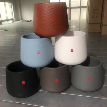 Posuda za cvijeće od PP, ekološki dizajn; pogodna za stolnu i podnu upotrebu; jednostavan i elegantan stil; pogodno za ured i kućno vrtlarenje.