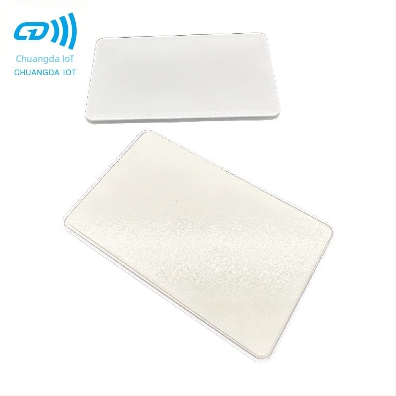 RFID UHF keramička oznaka za parkirnu naplatnu postaju – ISO18000-6C, 96-bit memorija, domet čitanja 0,3–1,0 m, pasivno, pakiranje ABS+keramički substrat