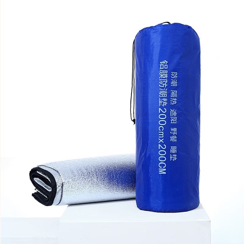 Aluminijska folija podloga za kampiranje – prijenosna, sklopiva, vodootporna podloga za tlo, 230 g, za 2–5 osoba