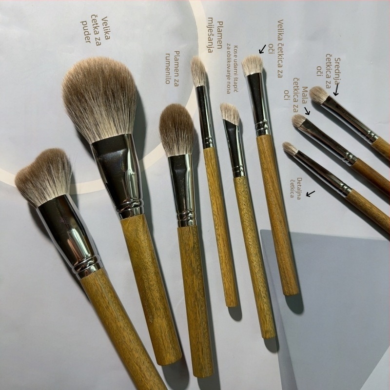 Set od 9 kozmetičkih četkica s krznom lisice i drškom od sandalovine, dugim držačem, u torbi