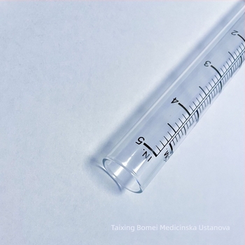 Stakleni kišomjer s plosnim otvorom i ispisivom skalom za vanjsko mjerenje kiše