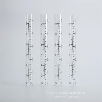 Stakleni kišomjer s plosnim otvorom i ispisivom skalom za vanjsko mjerenje kiše