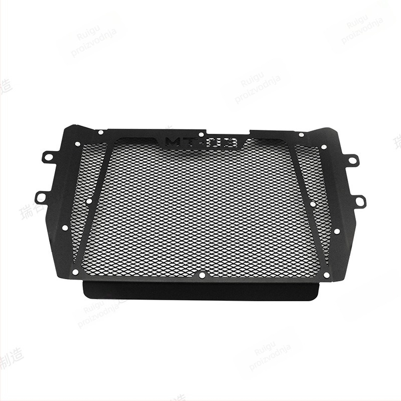 Zaštitni poklopac za hladnjak Yamaha MT-03/MT-25 2021-2022 (Model M0062-2; Kompatibilno s MT-03/MT-25 21-22; Licencirana privatna marka: Da)