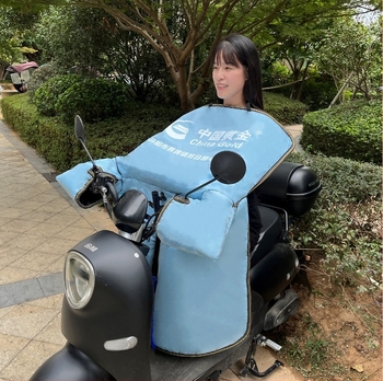 PVC jednodjelni štit za tricikl, motocikl i električna vozila — za višekratnu upotrebu, mogućnost tiskanja logotipa, brend Splendid