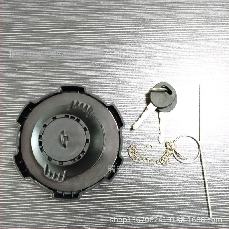Poklopac spremnika goriva za Volvo kamione, model 20392751 | Materijal: POM | Marka: YG | Mogućnost privatne oznake