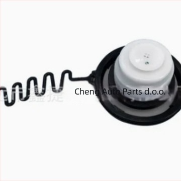 XJC Ford poklop spremnika goriva – Inženjerska plastika, modeli 1580852, 7S61-9030-CB, 7S619030CB
