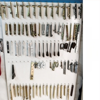 Podovi setovi sprijanja za okvir vrata od stakla, željezna konstrukcija, gornja i donja vratna osovina, galvanizirani i sprej premaz, 0,75 kg po setu