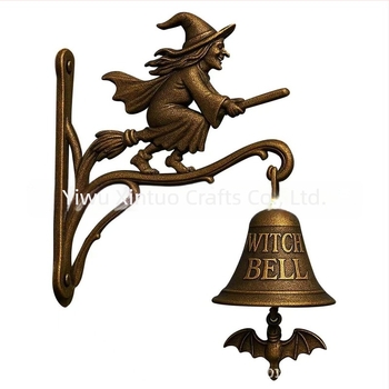 Zvono za vrata s Halloween 3D metalnim dizajnom – vještica s metlom; materijal: legura; stil: moderni minimalistički