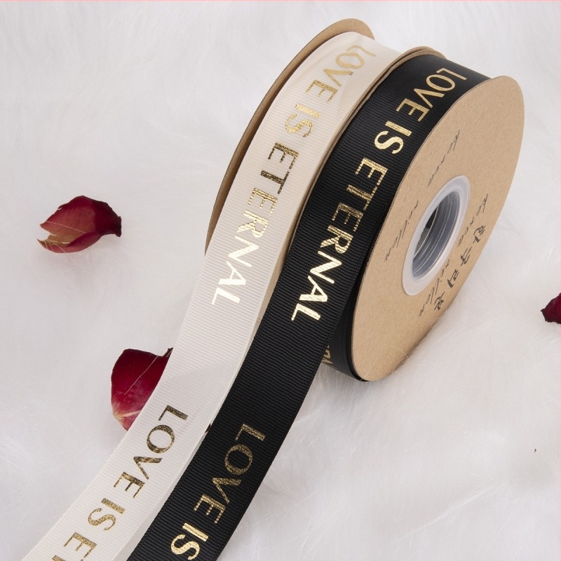 Ispisana vrpca za svadbenu dekoraciju – vrpca za aranžiranje prostora i bukete