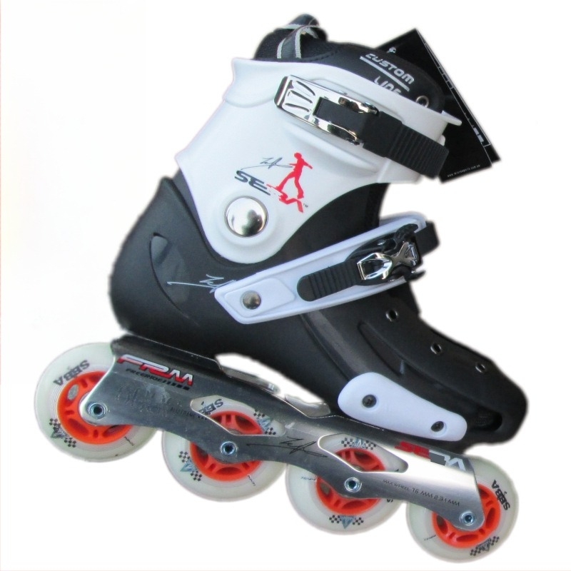 Role cipele s kotačićima za odrasle i djecu, gornji dio PVC, PU kotačići, gumeni potplat, kotači u jednom redu, SE marka