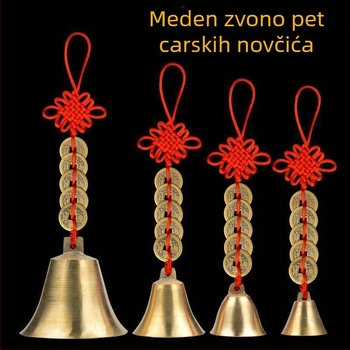 Bakreni zvončić s privjeskom – kineski stil, motiv pet carskih novčića (Materijal: bakar; Stil: kineski; Kategorija: zvono; Primjena: dom, ured, hram)