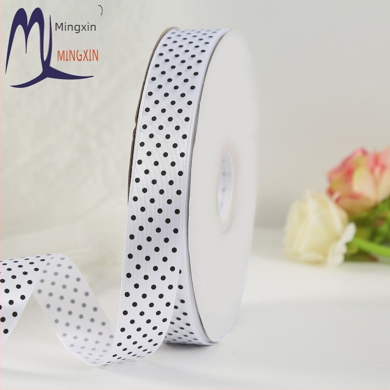 Poliester satin traka s točkicama za DIY dodatke za kosu — Postcard