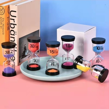 Pješčani sat-ukras s tajmerom 15/30/60 minuta, fužano borosilikatno staklo s plastičnim poklopcem, jednostavan moderan stil