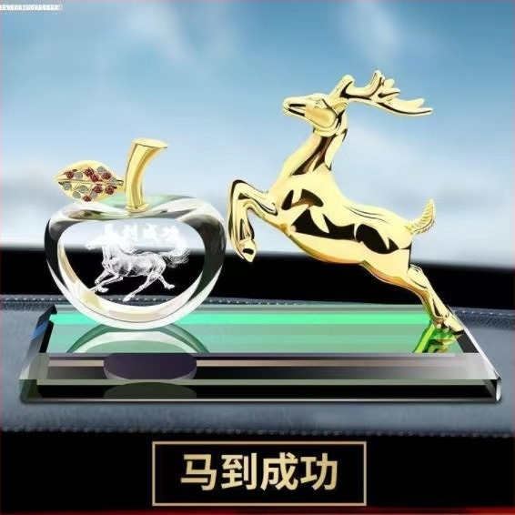 Držač automobilske parfeme od legure – jelenov motiv, karikatura stil, dugotrajna aromaterapijska dekoracija za središnju konzolu