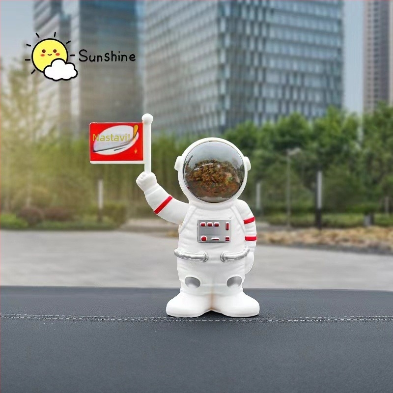 Auto ukras s astronautom – plastika, kineski tradicionalni stil, dekoracija, bez prilagođavanja