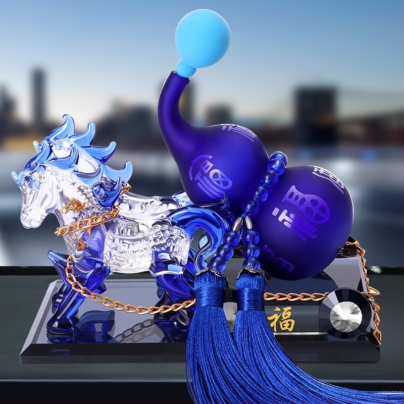 Auto parfemski ukras za sjedalo, kreativan dizajn kočije, unutarnja dekoracija automobila, auto dodatak. Marka: Chiweng