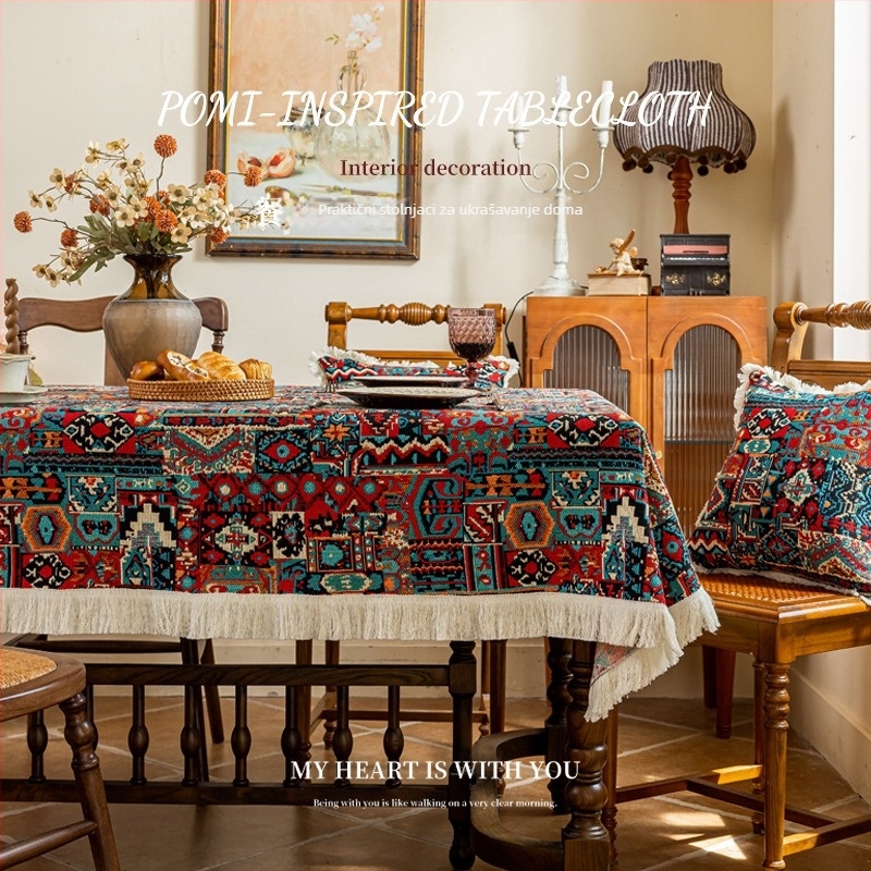 Stolnjak - boemski stil, geometrijski uzorak, poliester, pravokutnog oblika.