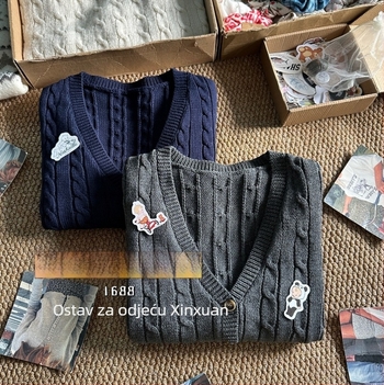Cardigan stil pleteni pulover s V-izrezom, dugi rukavi, konopna izrada, pamuk materijal (30–50% pamuka, uobičajena debljina, Zima 2025)