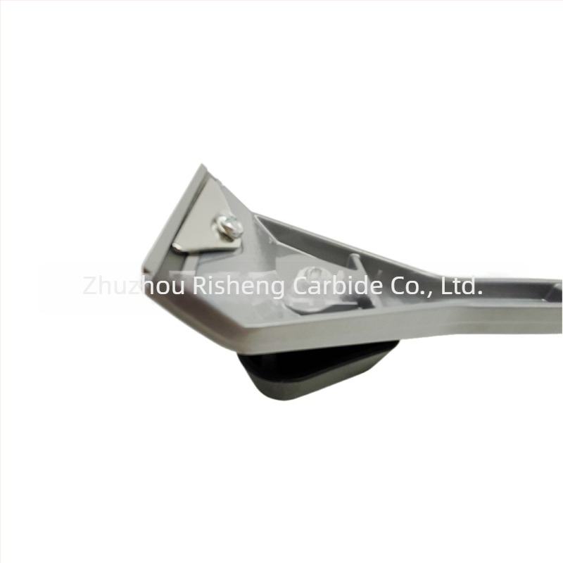 Strugač za boju i zidove