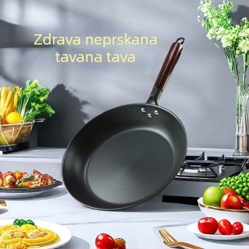 Tiganj od kovanog željeza s nitridnom površinom, bez premaza, ravno dno, pogodan za plin i indukciju, za prženje i pečenje