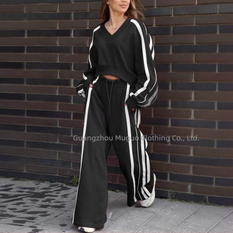 Dvodijelni casual kostim s V-izrezom i dugim rukavima, pulover i hlače, prugasti/pleteni mreža uzorak, Spandex tkanina, 90–95% Spandex, proljeće 2025, japansko-korejski ležerni stil