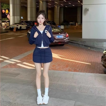 Izšivani Chenille top i suknja set, proljeće 2023, Spandex ispod 30%, casual kostim