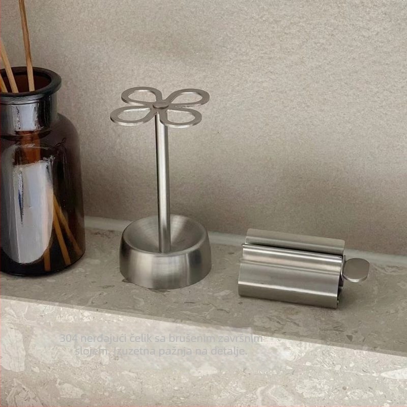 Držač za četkice s UV sterilizacijom — 4 pretinca, nehrđajući čelik, usisno pričvršćivanje, dizajn četiri lista, japanski stil