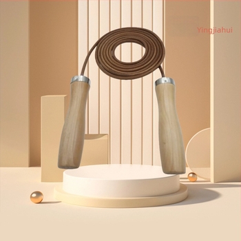 Skakačica za preskakanje s drškom od drveta obloženom kravljom kožom i ležajnim mehanizmom – Yingjiusi, Ningbo, proljeće 2021