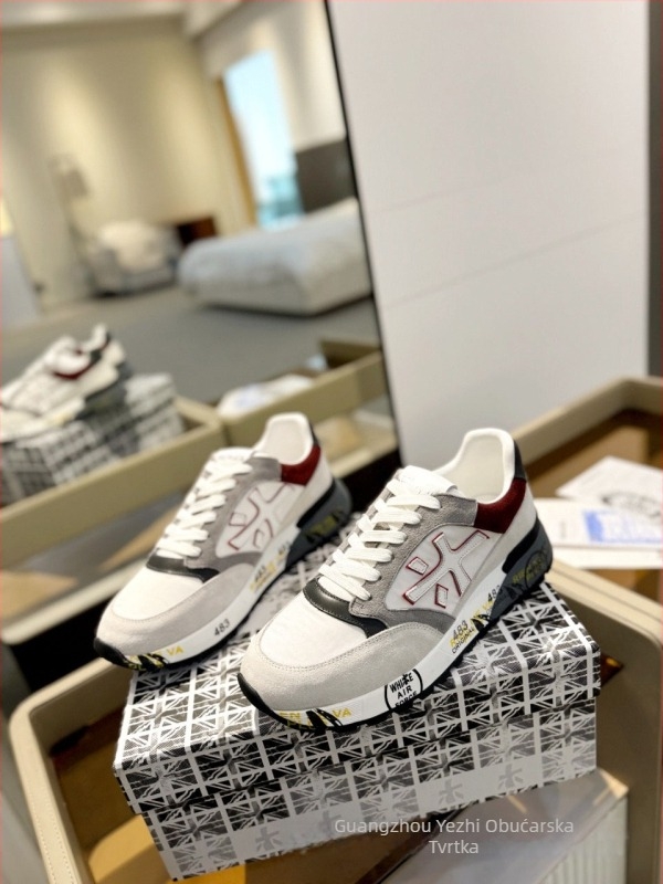 Unisex casual tenisice s debelim potplatom, gornji dio od prve sloj govedje kože + umjetna koža + tkanina; unutarnji dio od ovčje kože; prednje vezanje; potplat od gumene pjene