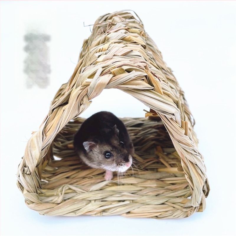 Slamnato gnijezdo i kućica za mala životinja — Materijal: slama; Podrijetlo: Guangdong; Bez uvoza; Licencirana privatna oznaka; Kategorija proizvoda: Sedalna podložka, Kavez, Kućica, Gnijezdo za kućne ljubimce
