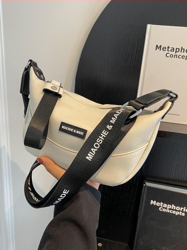 Ženska dumpling torba, 2025 novi modni trend, svestrana torba za rame i crossbody s vrhunskom teksturom