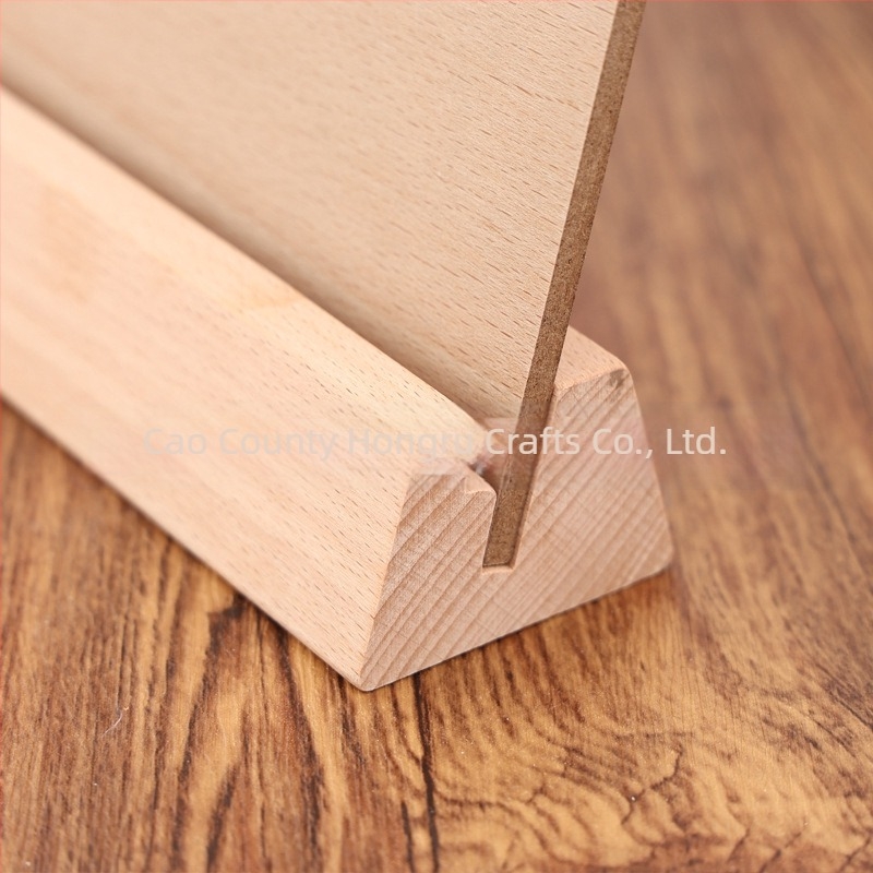 Drveni stalak za stolni kalendar – bukovo drvo, moderan minimalistički stil, stolni ukras