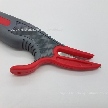 Višenamjenski nož s ABS+TPR premazom, sigurno otvaranje kutija - Chen Cheng CF069, ABS+TPR, duljina 18.5 mm