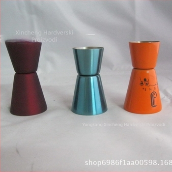 Nehrđajuća čelična dvostruka mjerna šalica s zakrivljenim rubom, kapacitet 1-100 ml, moderni minimalistički dizajn, mogućnost otiska logotipa