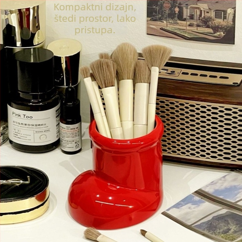 Držač olovke u obliku čizme - plastični, kružni oblik, moguć otisak logotipa (Brend: otter; Broj proizvoda: YJ-1020454359; Model: Other; Materijal: plastika; Oblik: kružni)