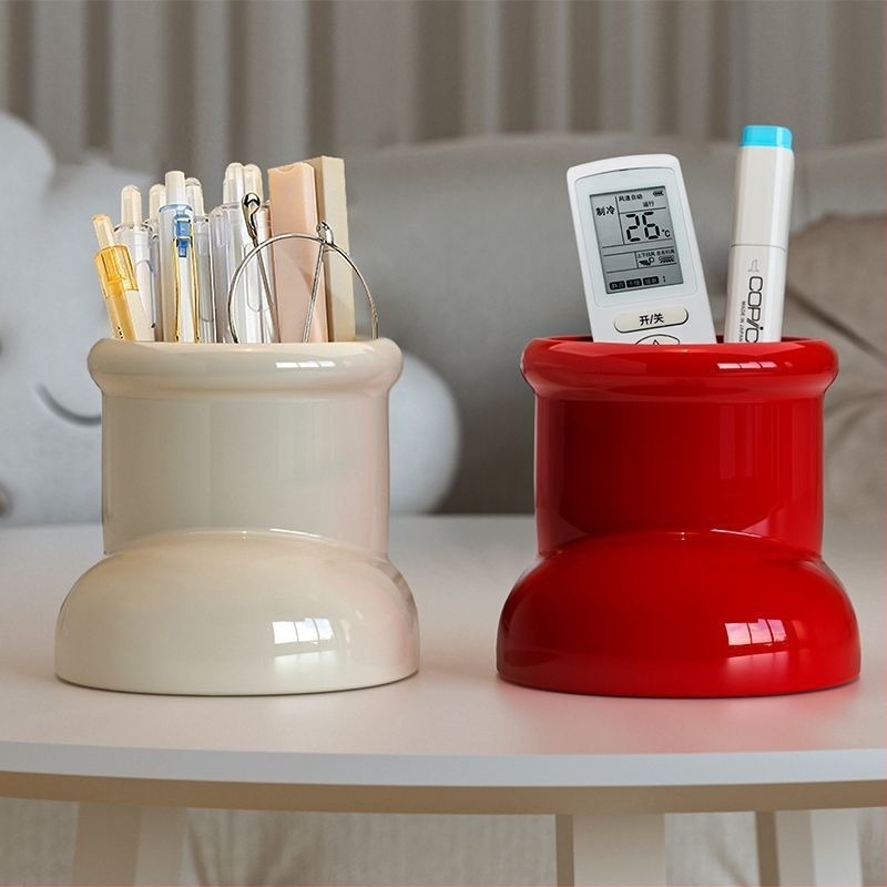 Držač olovke u obliku čizme - plastični, kružni oblik, moguć otisak logotipa (Brend: otter; Broj proizvoda: YJ-1020454359; Model: Other; Materijal: plastika; Oblik: kružni)