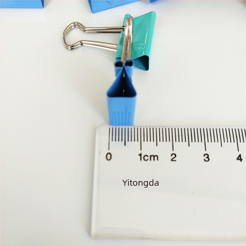 Uredska spajalica, metalna, model 1019, pakiranje u cilindar, marka Other