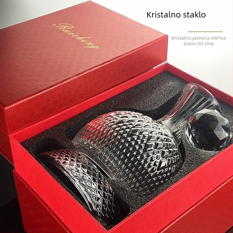 Stakleni dekantor za vino, kapacitet iznad 1000 ml, stil laganog luksuza, retro, pakirano u poklon kutiju