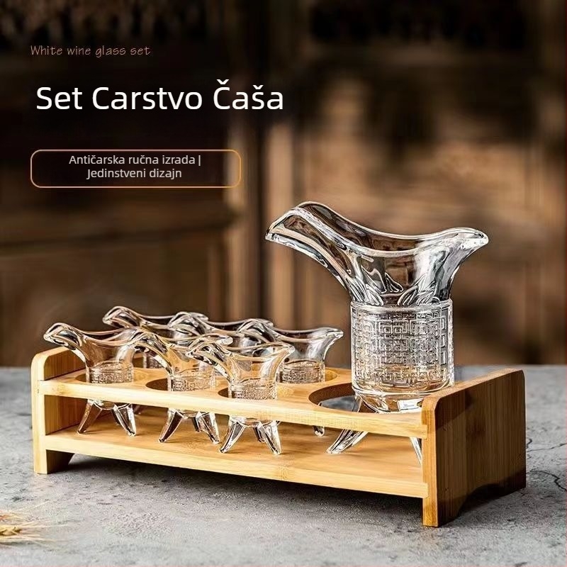 Staklena čaša za žestoko s tronožnim dizajnom, retro stil, kapacitet 1–100 ml