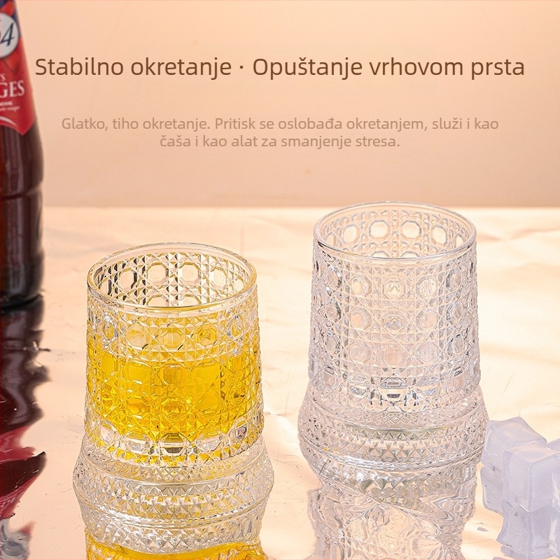 Rotirajuća čaša za whisky sa stalkom, staklena, kapacitet 201–300 ml, reljefni dizajn, stabilna