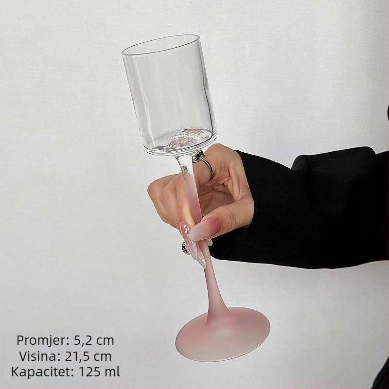 Čaša za vino s mat završetkom, INS stil — uspravni cilindrični oblik, duga noga, kapacitet 101–200 ml