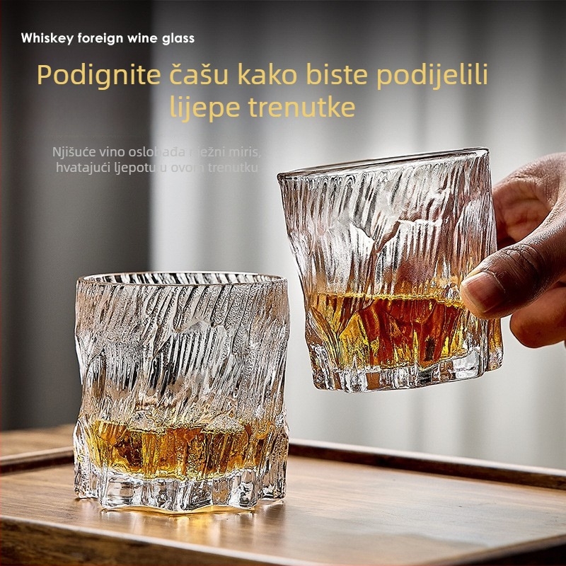 Dva kristalna čaša za whiskey, tekstura glečera, europski stil